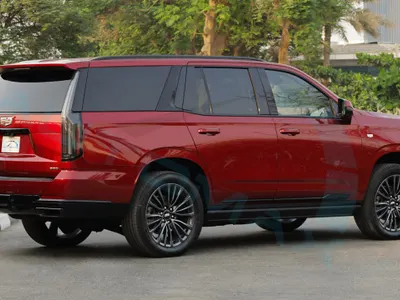 2025 كاديلاك اسكاليد سبورت