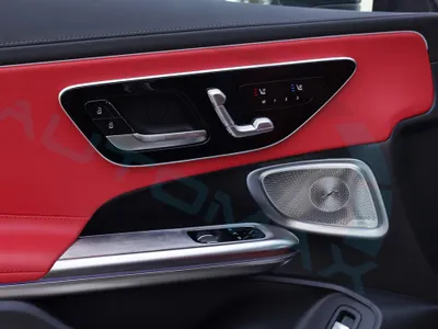 2026 مرسيدس - بنز سي إل إي 200