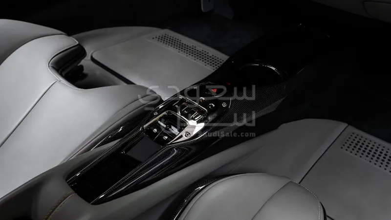 2022 فيراري جي تي بي 296