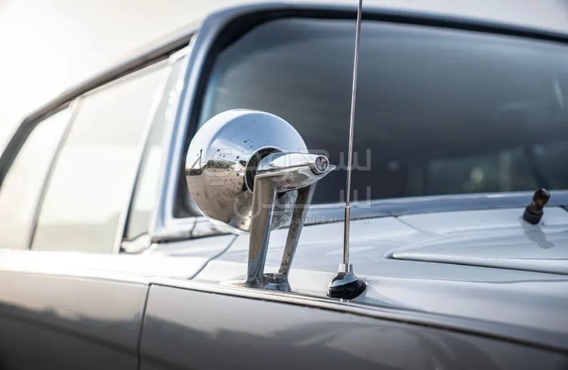 1958 كرايسلر امبريال كروان