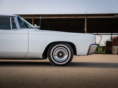 1958 كرايسلر امبريال كروان