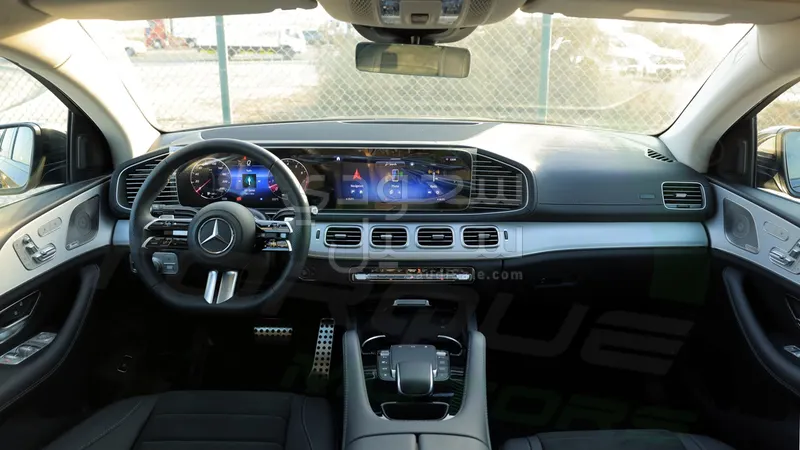 2025 مرسيدس - بنز جي إل إي 450 كوبيه