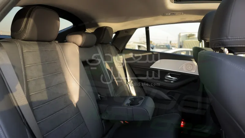 2025 مرسيدس - بنز جي إل إي 450 كوبيه