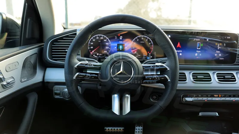 2025 مرسيدس - بنز جي إل إي 450 كوبيه