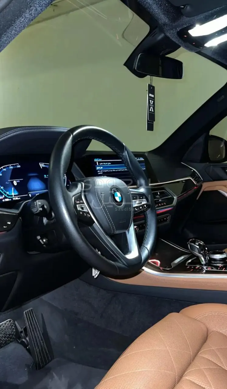 2023 بي ام دبليو الفئة اكس 5 إم