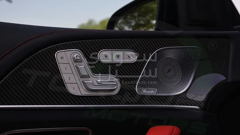 2025 مرسيدس - بنز جي إل إي 53 أي إم جي