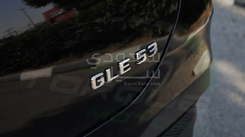 2025 مرسيدس - بنز جي إل إي 53 أي إم جي