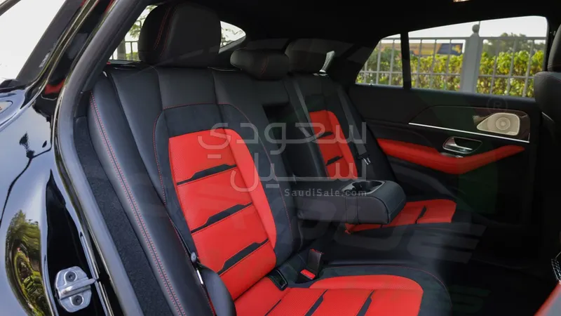 2025 مرسيدس - بنز جي إل إي 53 أي إم جي