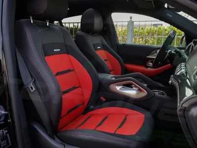 2025 مرسيدس - بنز جي إل إي 53 أي إم جي