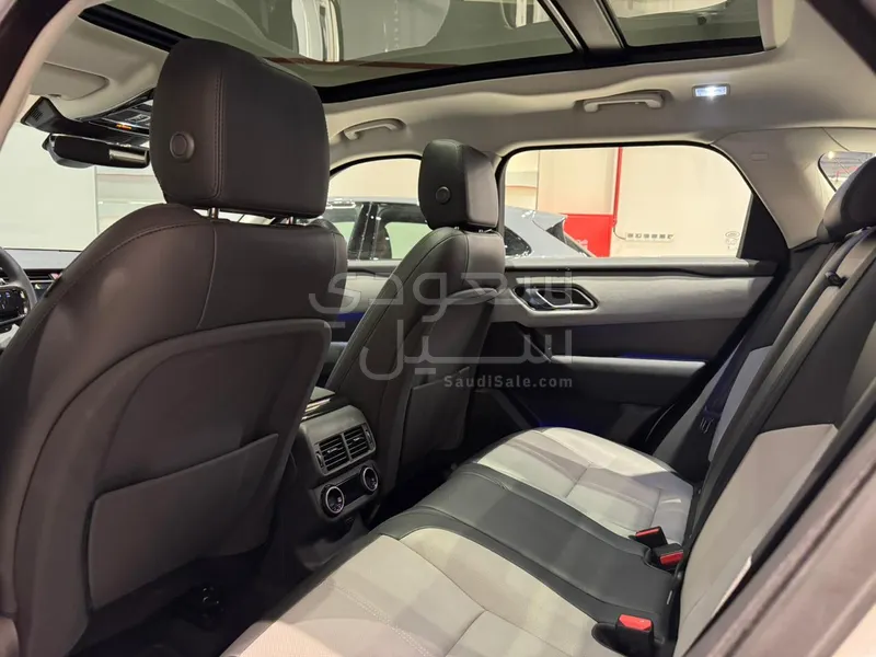 2025 لاند روفر رينج روفر فيلار فيلار