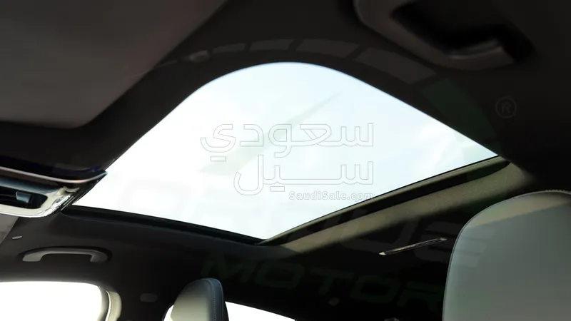 2025 مرسيدس - بنز جي إل سي 200 كوب