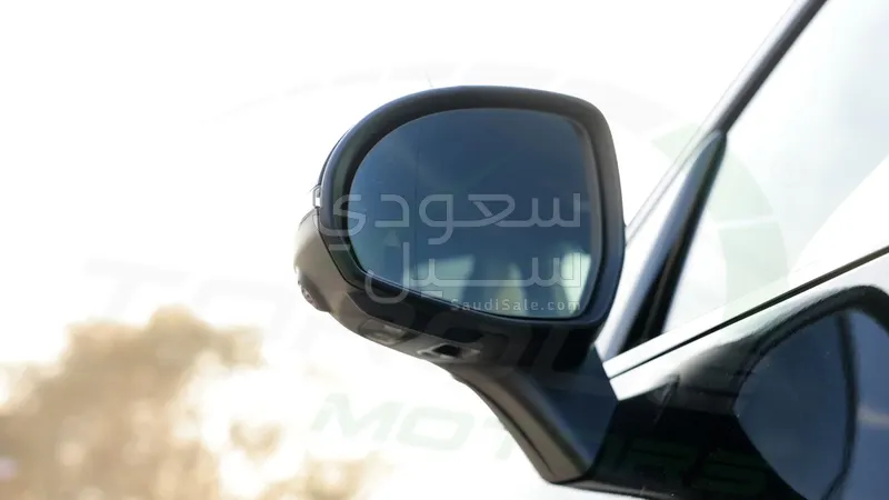 2025 مرسيدس - بنز جي إل سي 200 كوب