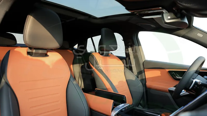 2025 مرسيدس - بنز جي إل سي 200 كوب