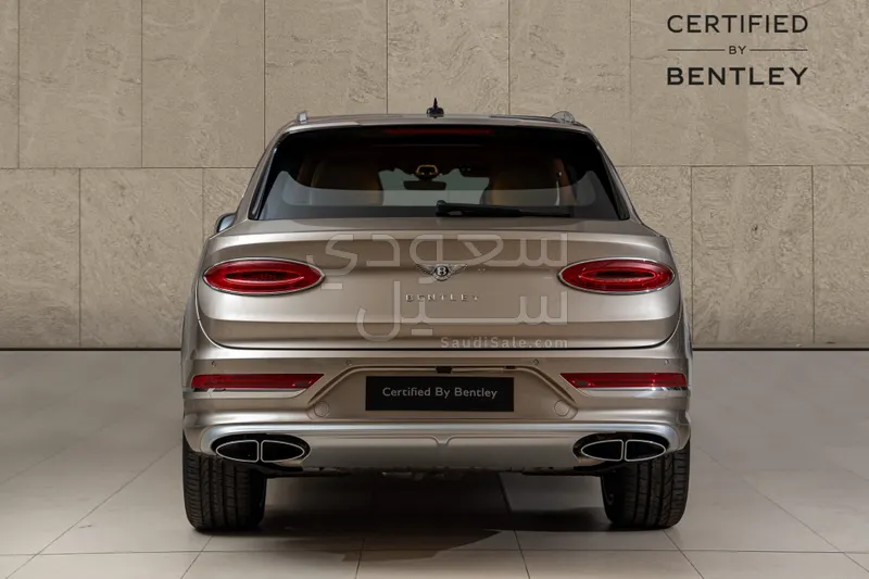 2024 بنتلي بنتايجا إي دابليو بي
