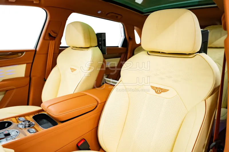 2024 بنتلي بنتايجا إي دابليو بي