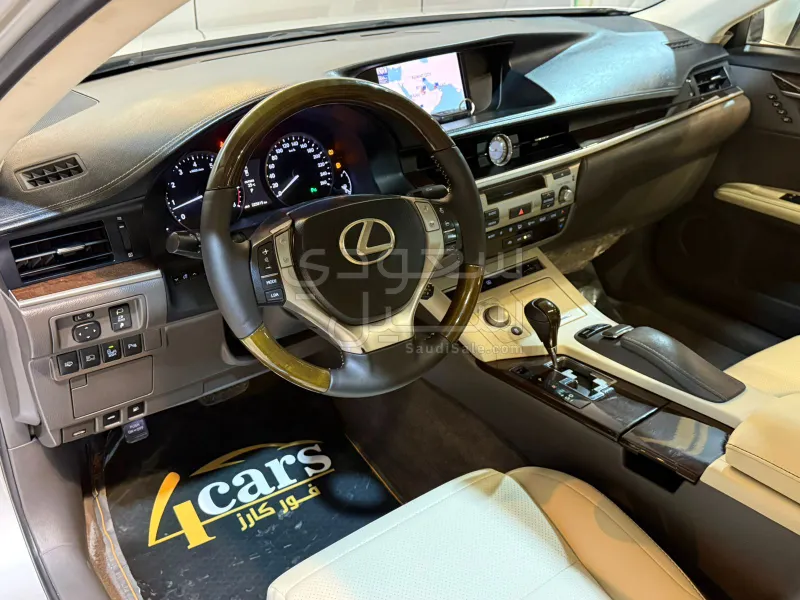 2013 لكزس إي إس 350 دي دي