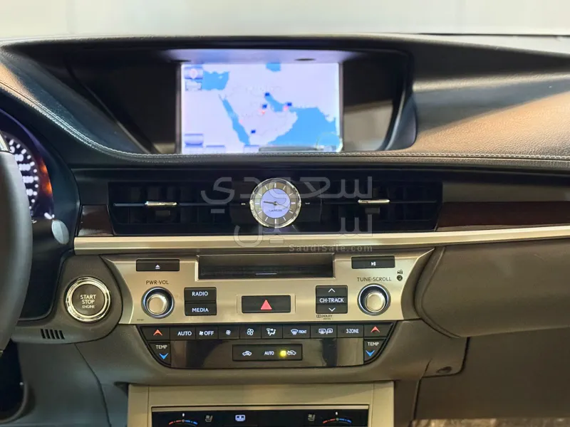 2013 لكزس إي إس 350 دي دي