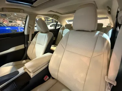 2013 لكزس إي إس 350 دي دي