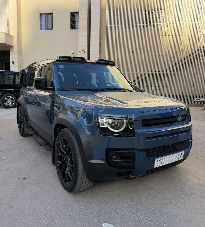 2020 لاند روفر ديفيندر 110