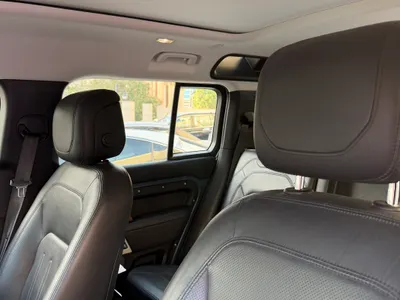 2020 لاند روفر ديفيندر 110