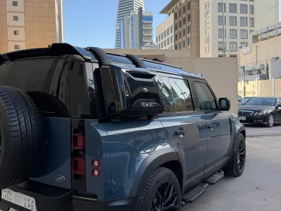 2020 لاند روفر ديفيندر 110