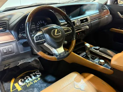 2016 لكزس جي إس 350