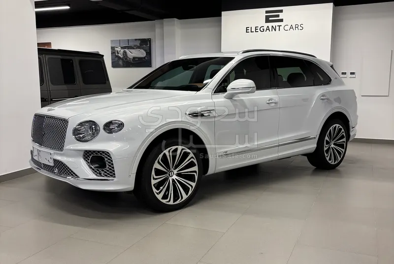 2021 بنتلي بنتايجا الاصدار الاول