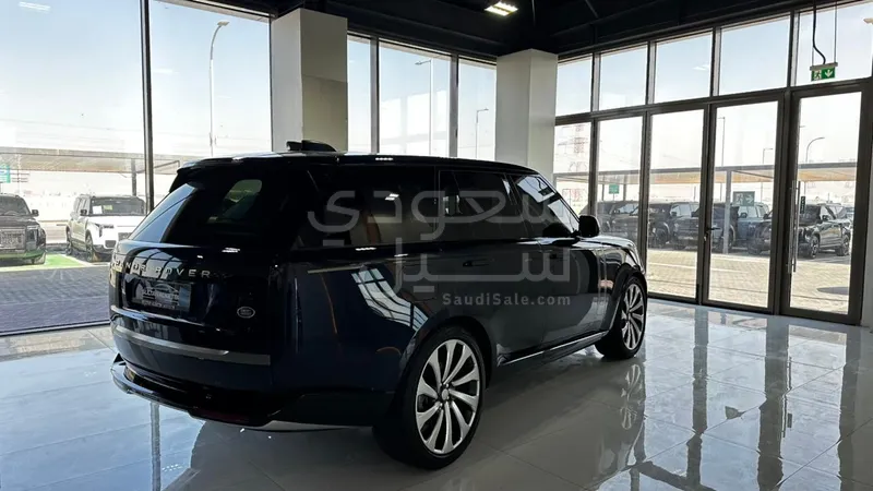 2023 لاند روفر رينج روفر فوج