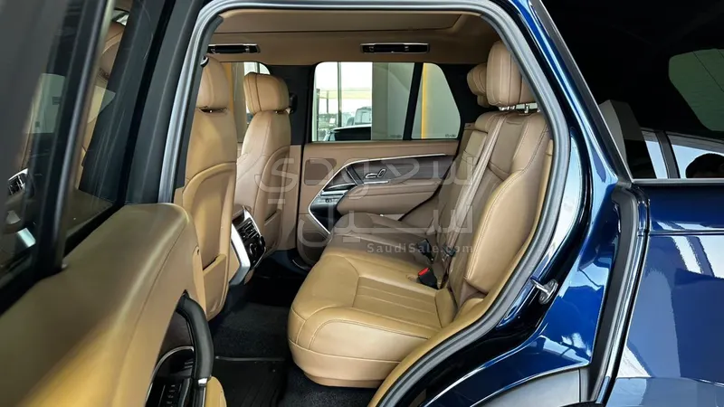 2023 لاند روفر رينج روفر فوج