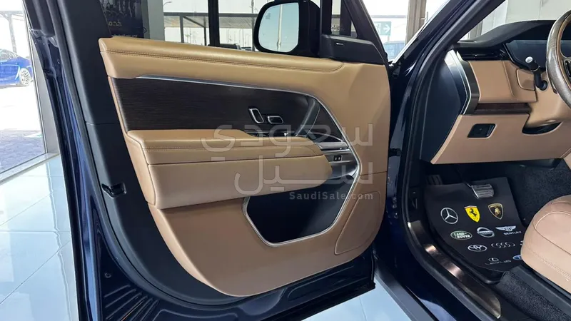 2023 لاند روفر رينج روفر فوج