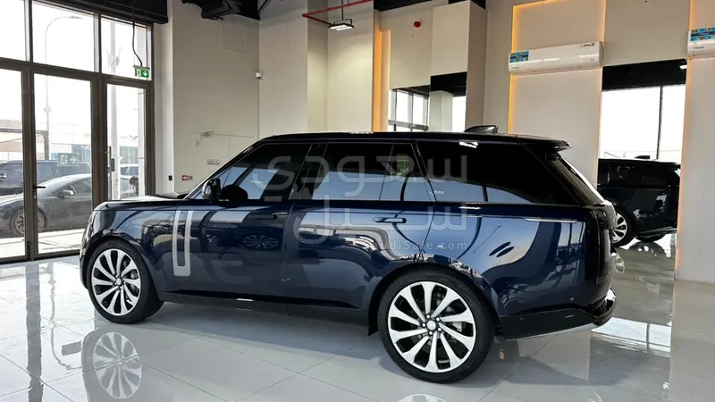 2023 لاند روفر رينج روفر فوج