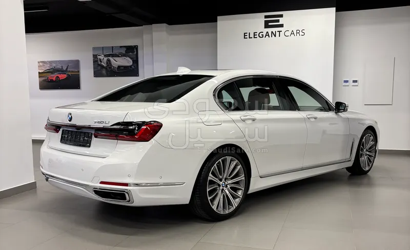 2021 بي ام دبليو الفئة السابعة 740 إل أي