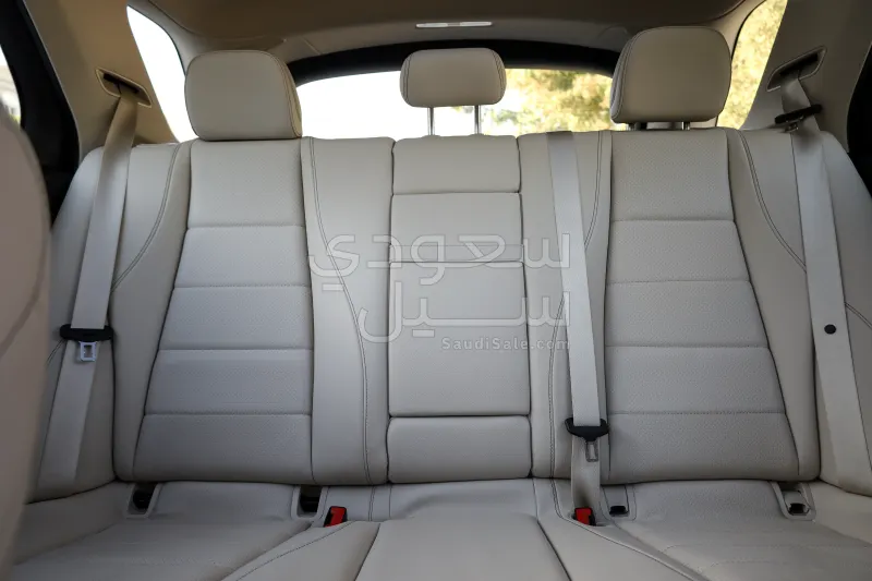 2024 مرسيدس - بنز جي إل إي 450