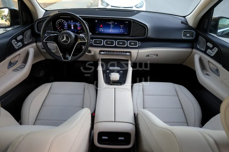 2024 مرسيدس - بنز جي إل إي 450