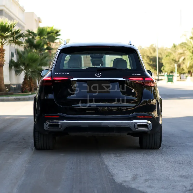 2024 مرسيدس - بنز جي إل إي 450