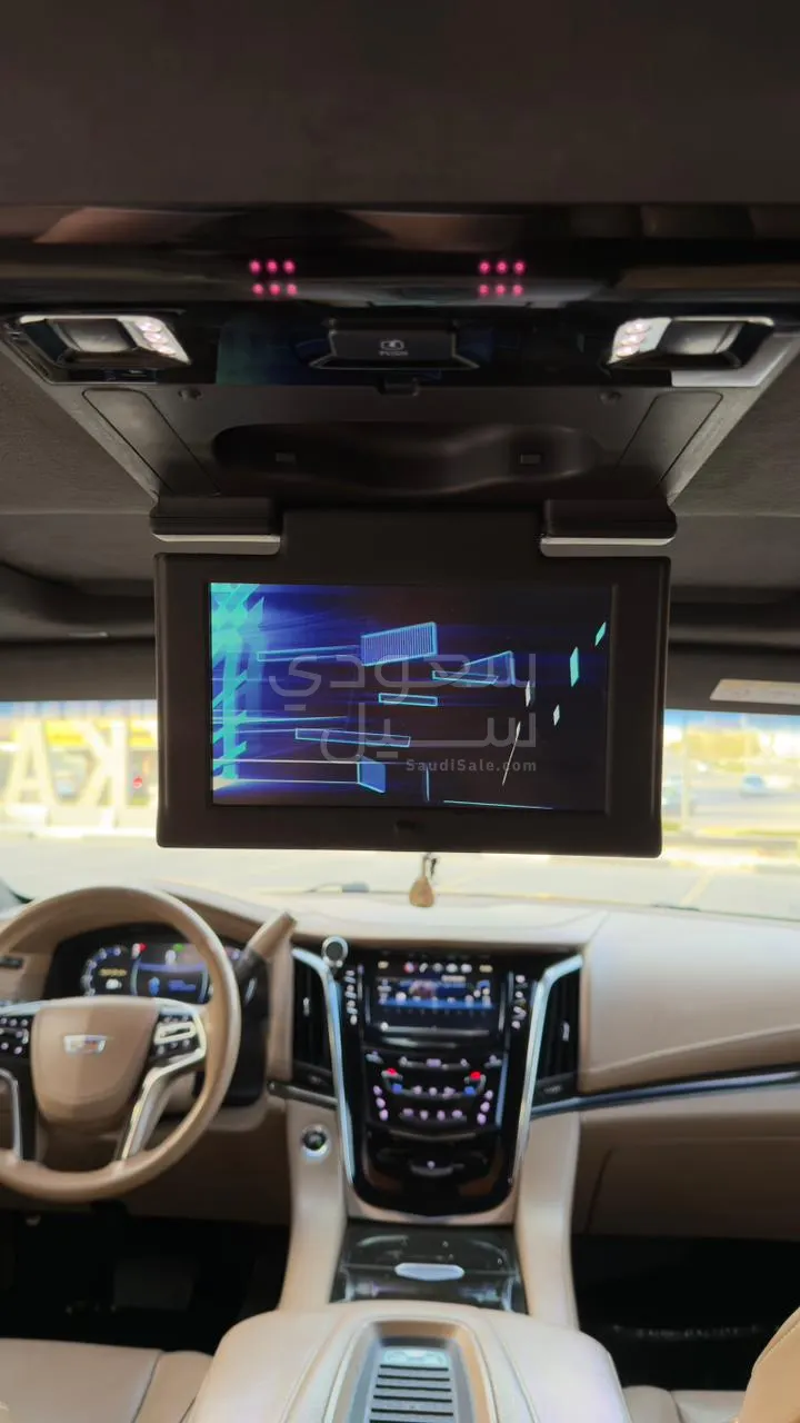 2019 كاديلاك اسكاليد بلاتينيوم