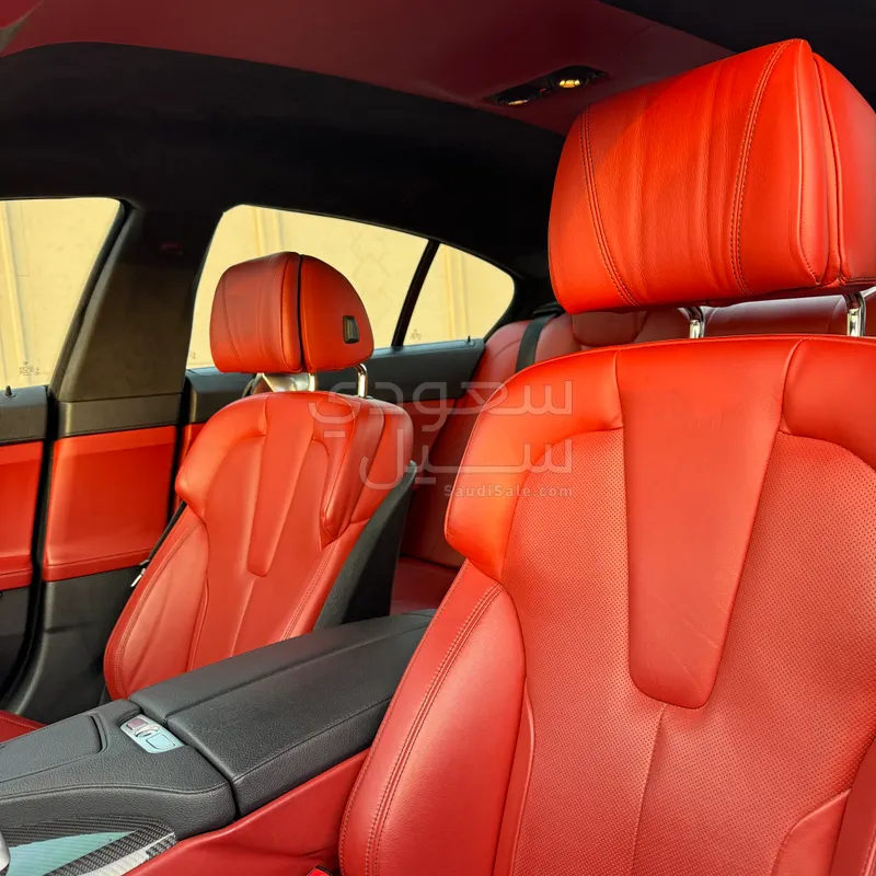 2014 بي ام دبليو الفئة ام إم 6 كومبيتيشن باكج