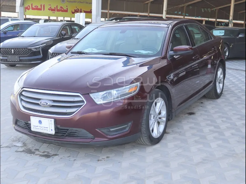 2019 Ford Taurus SEL