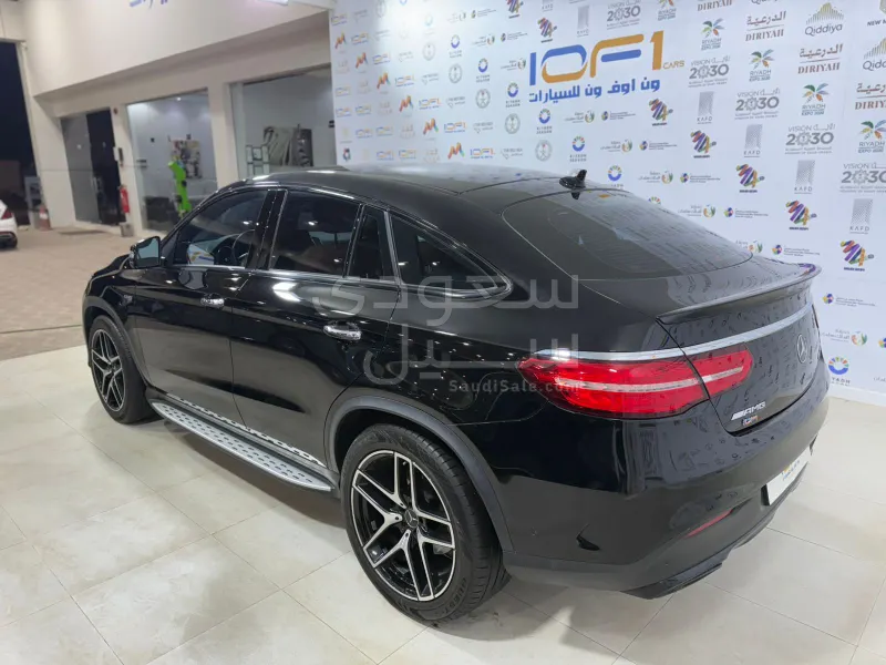 2019 مرسيدس - بنز جي إل إي 43 أي إم جي