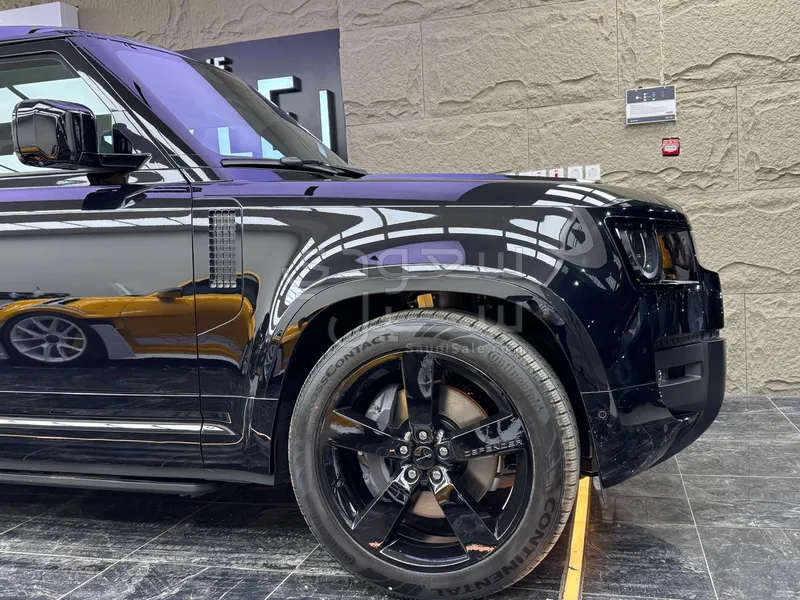 2026 لاند روفر ديفيندر اكس داينمك