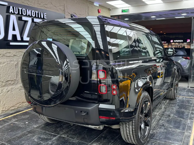 2026 لاند روفر ديفيندر اكس داينمك