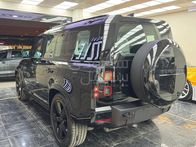 2026 لاند روفر ديفيندر اكس داينمك
