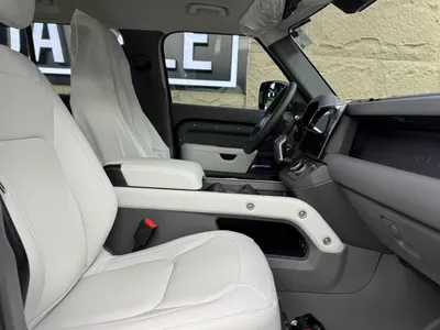 2026 لاند روفر ديفيندر اكس داينمك