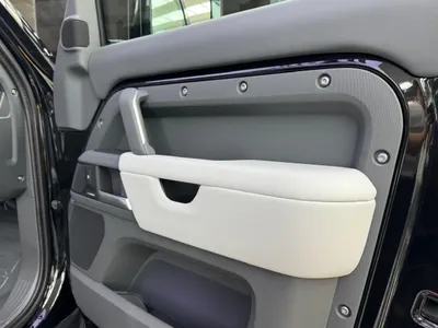 2026 لاند روفر ديفيندر اكس داينمك