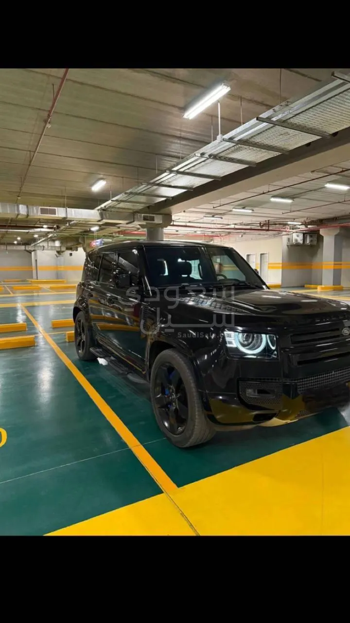 2024 لاند روفر ديفيندر