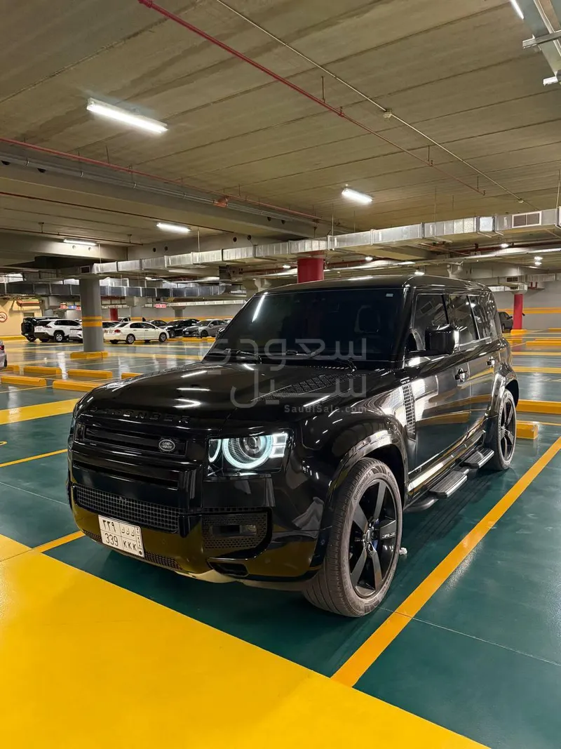 2024 لاند روفر ديفيندر