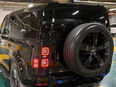 2024 لاند روفر ديفيندر