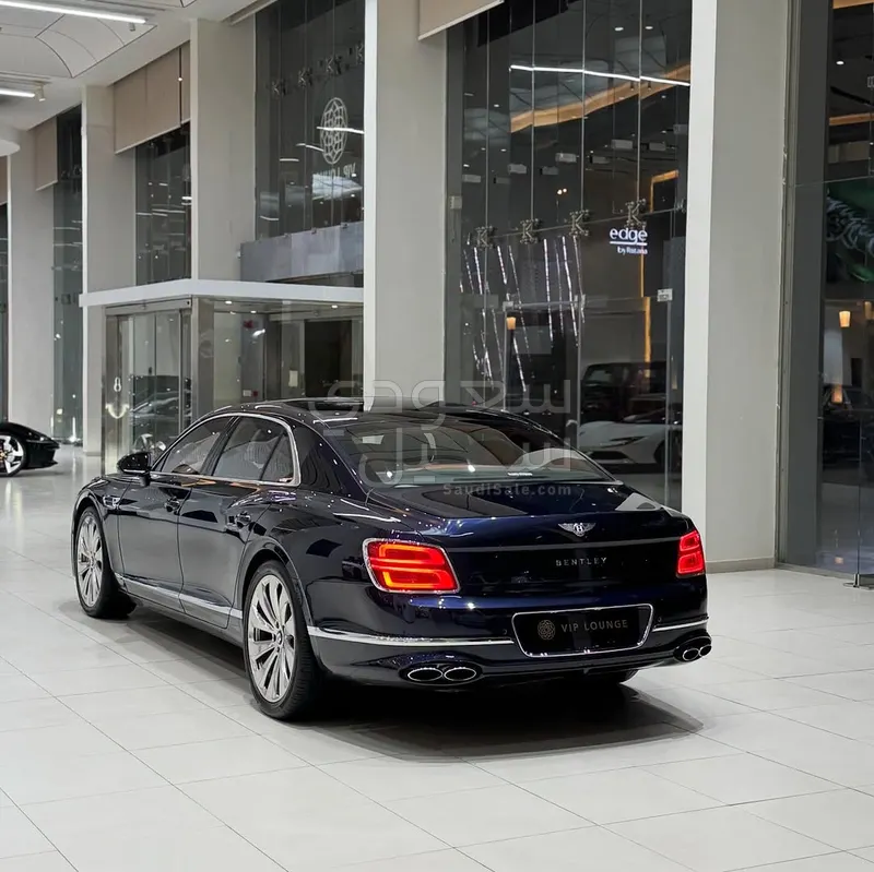 2021 بنتلي كونتيننتل فلاينج سبير