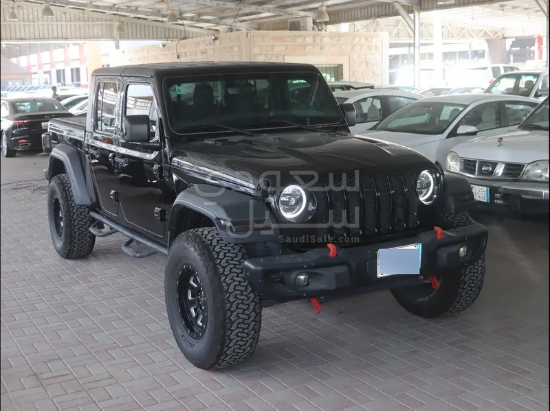 2021 جييب جلادياتور سبورت