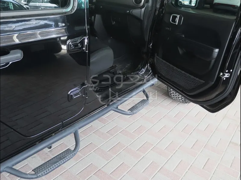 2021 جييب جلادياتور سبورت